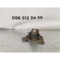 Подушка (опора) двигателя левая Mitsubishi outlander 2,4 (2003-2008) MR961709 Подушка (опора) двигателя левая Mitsubishi outlander 2,4 (2003-2008) MR961709