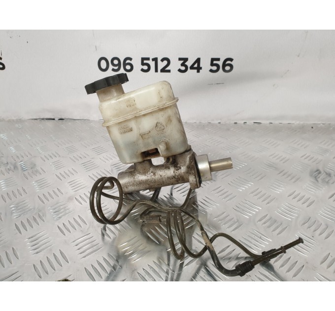 Головний гальмівний циліндр 2.7 santafe 2006-2012 Hyundai Santa-Fe 2.7 (2006-2012) 585102B300