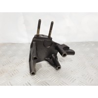 кронштейн правой подушки двигателя Mitsubushi Space STAR 1.8 (1998-2003) MD310305 кронштейн правой подушки двигателя Mitsubushi Space STAR 1.8 (1998-2003) MD310305