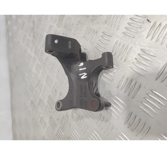 Кронштейн кріплення опори Nissan Almera N16 2000-2006 11231BM500