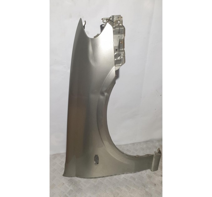Крыло переднее правое Nissan Almera N16 2000-2006 631004M630