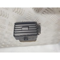 Воздуховод обогрева салона центральный левый Nissan Almera N16 2000-2006 68751BN900