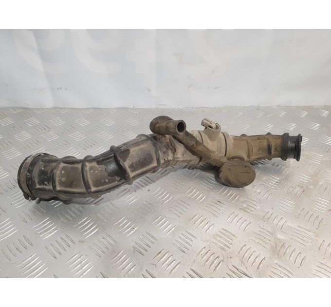 трубка гофра воздушного фильтра дефект NISSAN MICRA K12 (2002-2010) 16575AY900