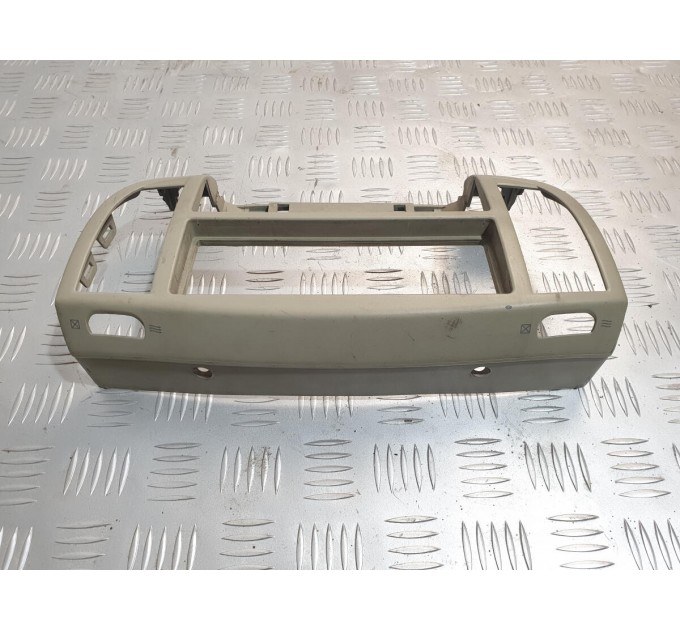 накладка под магнитолу NISSAN MICRA K12 (2002-2010) 68261AX600