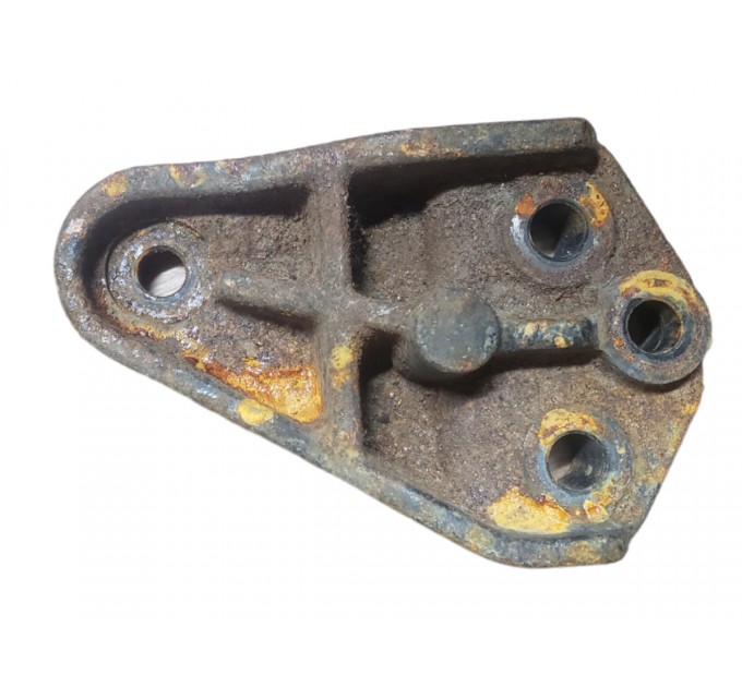 кронштейн подушки правого двигуна Hyundai Santa Fe (2006-2012) 218252B100