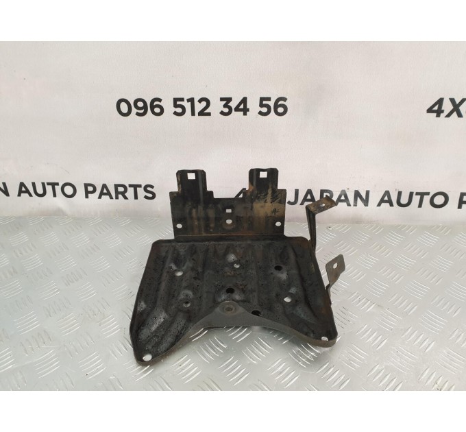підставка під акб метал NISSAN MURANO Z50 (2003-2008) 64860CA000