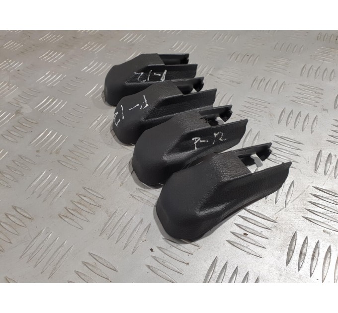кришка кронштейна сидіння Primera p12 (2002-2007) Nissan primera p12 (2001 - 2007) 87507AV010