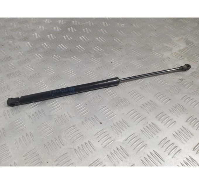 Амортизатор кришки багажника Primera p12 (2002-2007) Nissan primera p12 (2001 - 2007) 90452AV700