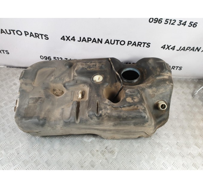 бак топливный 1,5dci j10 06-13 Nissan Qashqai 1.5 (2006-2013)  17202JD51A