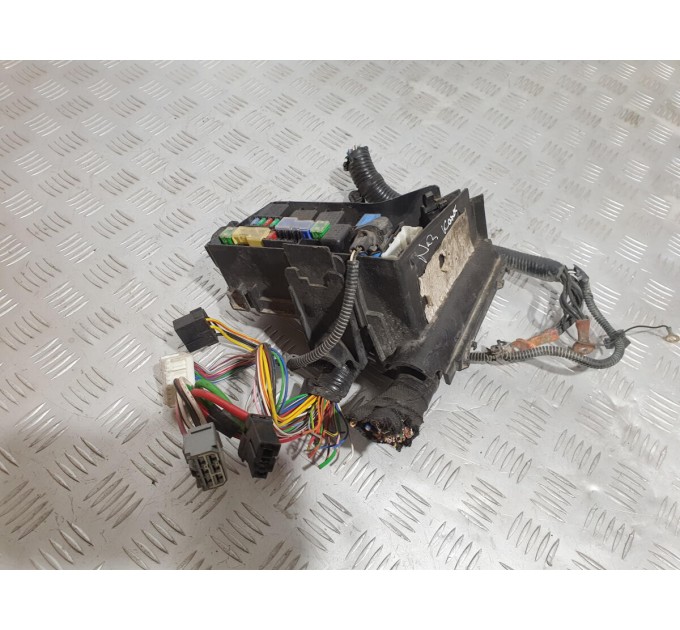 блок запобіжників Nissan Qashqai 1.5 (2006-2013) 24012JD09D