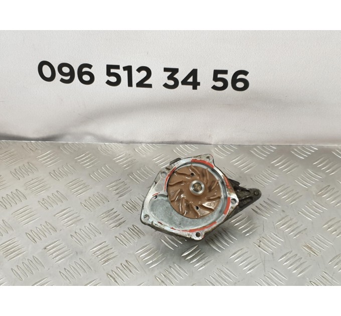 помпа охолодження Nissan Qashqai 1.5 (2006-2013) 8200344864