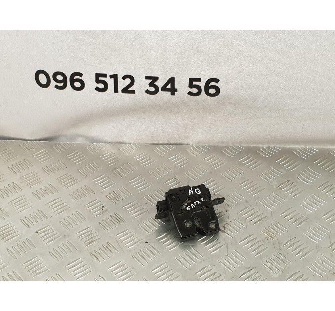 замок багажника Nissan Qashqai 1.5 (2006-2013)  90502EY10D