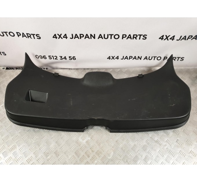 обшивка дверей багажника нижня Nissan Qashqai 1.5 (2006-2013) 90901JD000