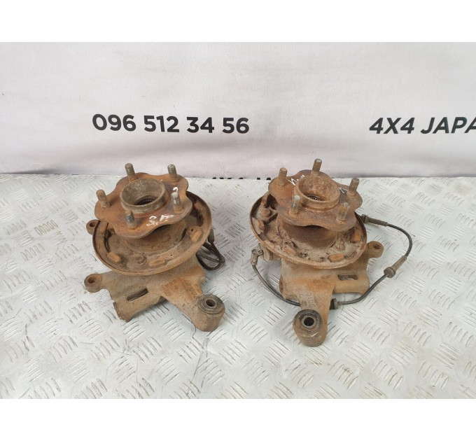 кулак задній правий маточина під заміну NISSAN X-TRAIL T30 (2002-2008) 430188H300