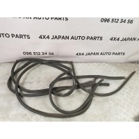 уплотнитель дверного проема передний правый NISSAN X-TRAIL T30 (2002-2008) 769218H300