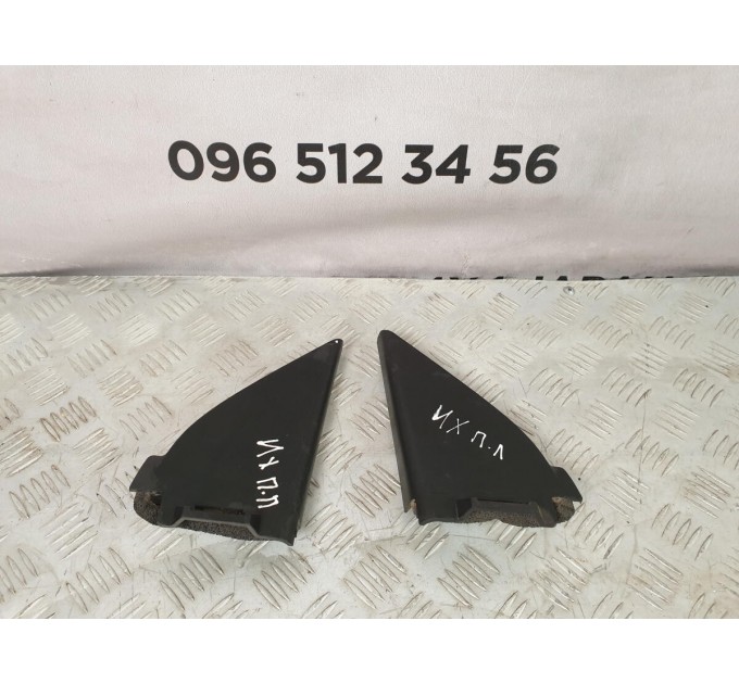 куточок передніх дверей внутрішній лівий NISSAN X-TRAIL T30 (2002-2008) 802938H300