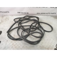 уплотнитель дверного проема задний правый HONDA CIVIC 4D  (2005-2012) 72815SNAA01ZE