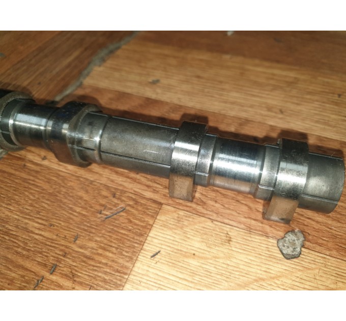 Распредвал впускной правый Subaru Forester SH 2.0d 2008-2013 13031AA680
