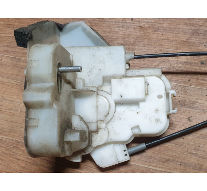 Замок двери задний правый Subaru Forester SH 2.0d 2008-2013 61035SC200