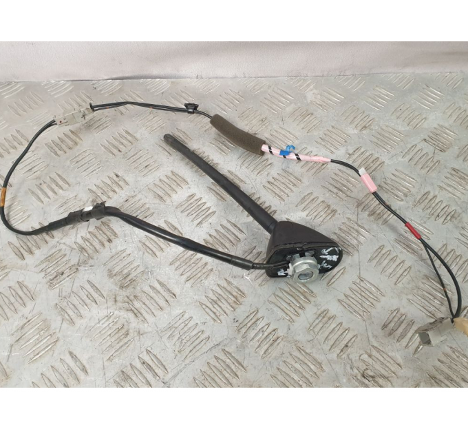 антенна радио Subaru Forester SH  (2008-2013) 86323FG100