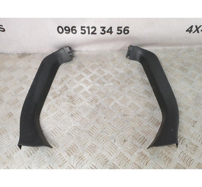 обшивка кришки багажника ліва Subaru Forester SH 2.0d (2008-2013) 94330SC010JC
