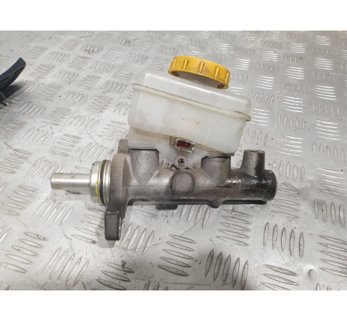тормозной цилиндр главный Subaru Impreza (2007-2013) 2.0D 26401AG030