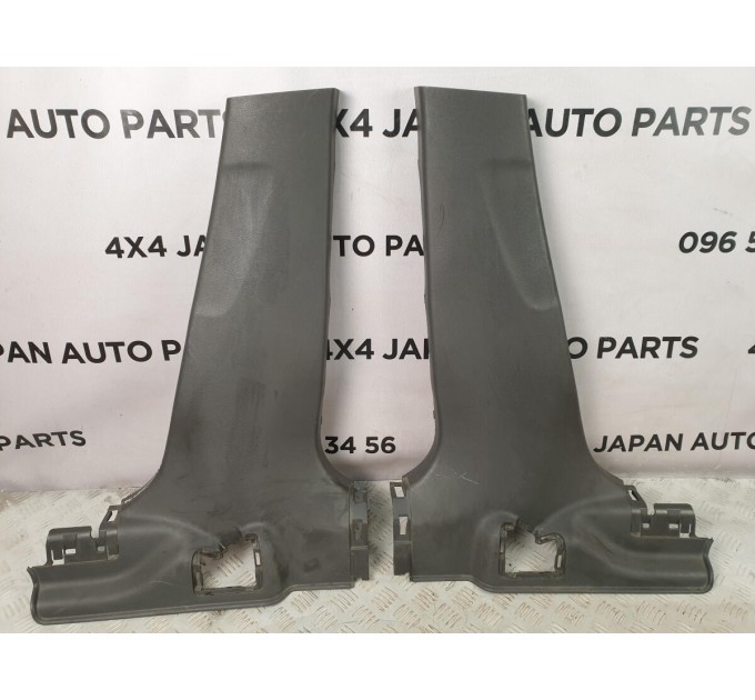обшивка середньої стійки нижня права HONDA CIVIC 4D (2005-2012) 84121SNBJ01ZC