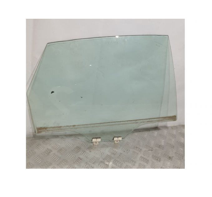 Стекло двери правое заднее Subaru Impreza (2007-2013) gh 62011FG100