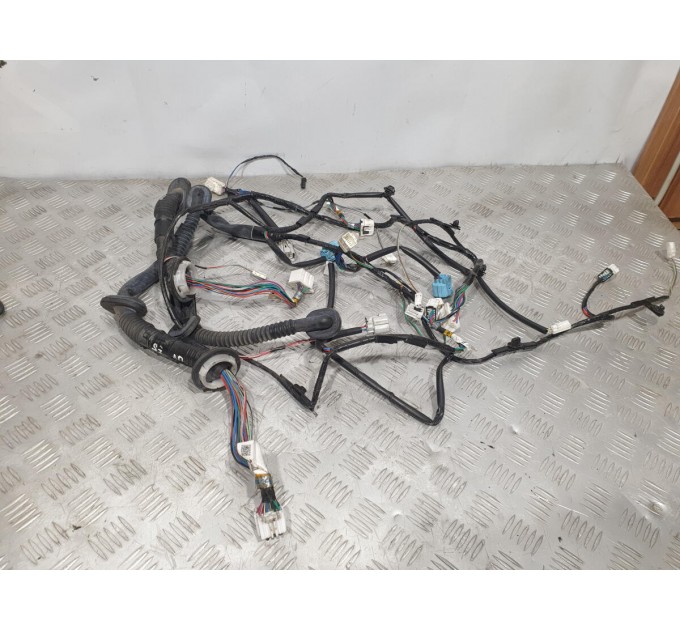 проводка дверей передня права Subaru Impreza (2007-2013) 2.0D 81821FG080