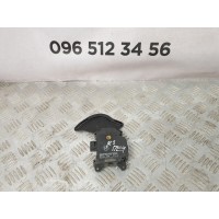 Моторчик заслонки печки1 TOYOTA Rav 4 2.0d d4d (2000-2006) 0637008201
