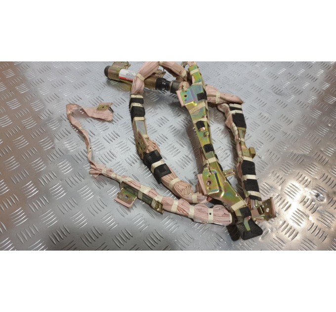 подушка безпеки штора ліва TOYOTA Rav 4 2.0d d4d (2000-2006) 6218042010