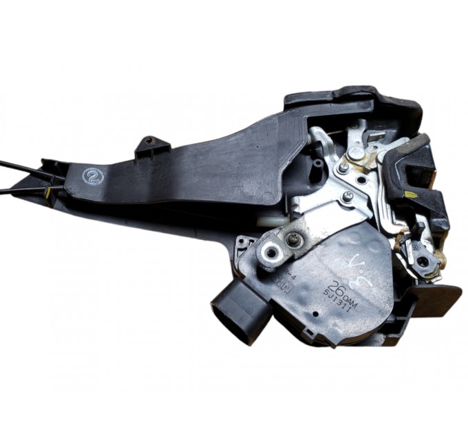 Замок двери задний правый TOYOTA Rav4 CA20 2000-2006 6933042060