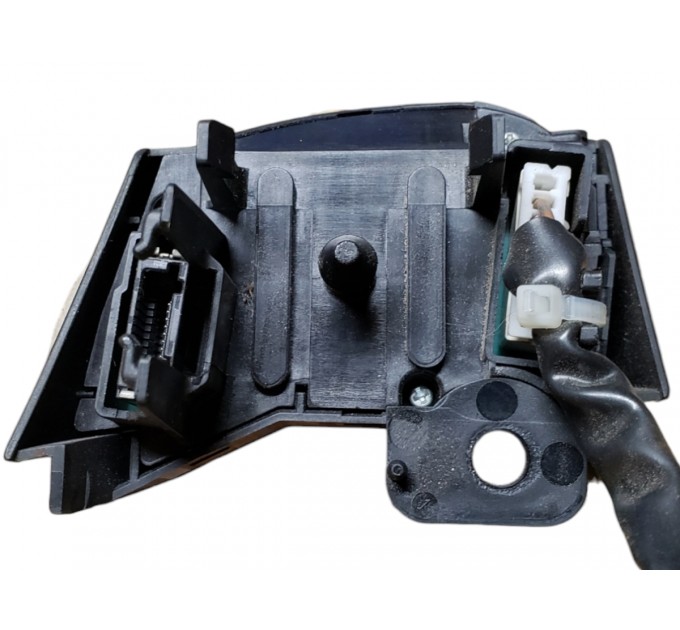 Кнопки на руле TOYOTA RAV4 CA20 2000-2006 8424742010C0