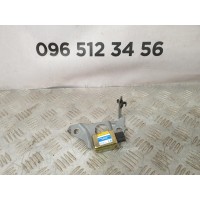 Датчик удара боковой задний левый TOYOTA Rav 4 2.0d d4d (2000-2006) 8983442020 Датчик удара боковой задний левый TOYOTA Rav 4 2.0d d4d (2000-2006) 8983442020
