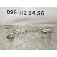 кронштейн декоративной крышки двигателя Toyota RAV 4 2.2 D4D (2006-2012) 1263126010