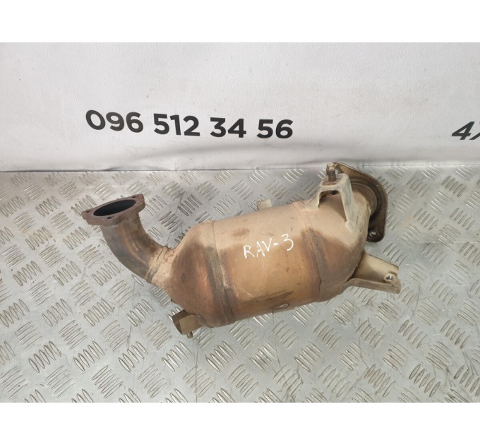 катализатор корпус Toyota RAV 4 2.2 D4D (2006-2012) 250510W010