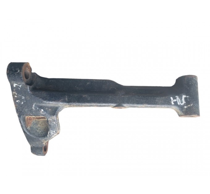 кронштейн двигуна правий1 Toyota RAV 4 2.2 D4D (2006-2012) 3311842010