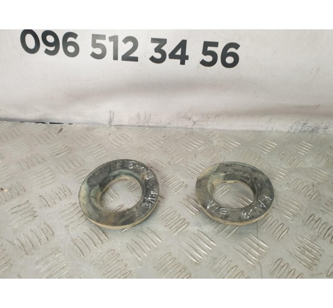 проставка пружины резиновая Toyota RAV 4 2.2 D4D (2006-2012) 4825742030