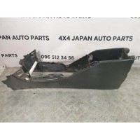 центральний проем пластик Toyota RAV 4 2.2 D4D (2006-2012) 5891242020