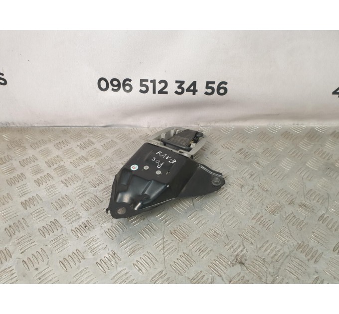 ремень безопасности задний средний Toyota RAV 4 2.2 D4D (2006-2012) 7332042040B1