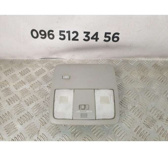 плафон салону передній Toyota RAV 4 2.2 D4D (2006-2012) 8126042040B0