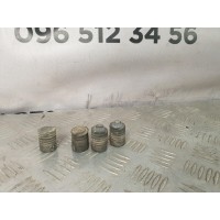Буфер (отбойник) капота Toyota RAV 4 2.2 D4D (2006-2012) 9054115004 Буфер (отбойник) капота Toyota RAV 4 2.2 D4D (2006-2012) 9054115004