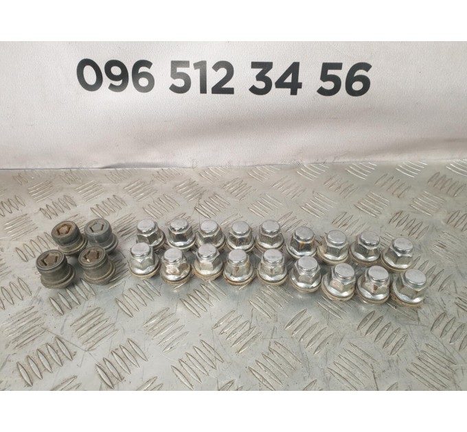 гайки колесные с секретками Toyota RAV 4 2.2 D4D (2006-2012) 9094201021