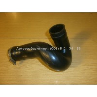 Патрубок интеркуллера правый верхний VW PASSAT B5 PLUS (1998-2005) 8D0145746 Патрубок интеркуллера правый верхний VW PASSAT B5 PLUS (1998-2005) 8D0145746