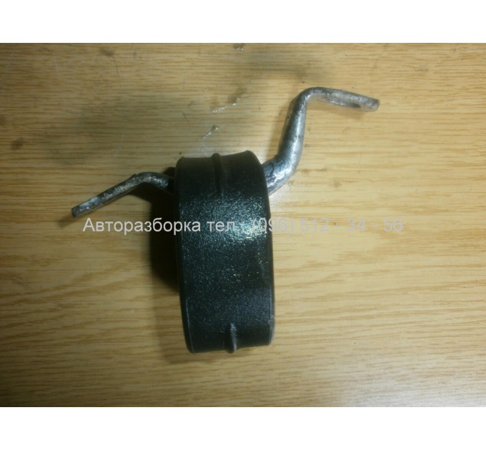 Гумка глушника передня 2шт. VW PASSAT B5 PLUS (1998-2005) 8D0253147