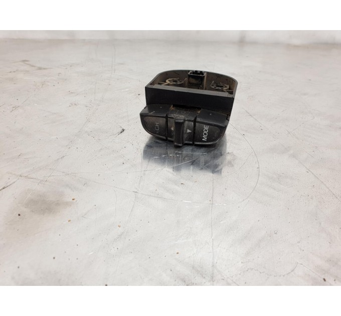 кнопка на кермі HONDA CR-V (2002-2006) 35880S9AA01ZA